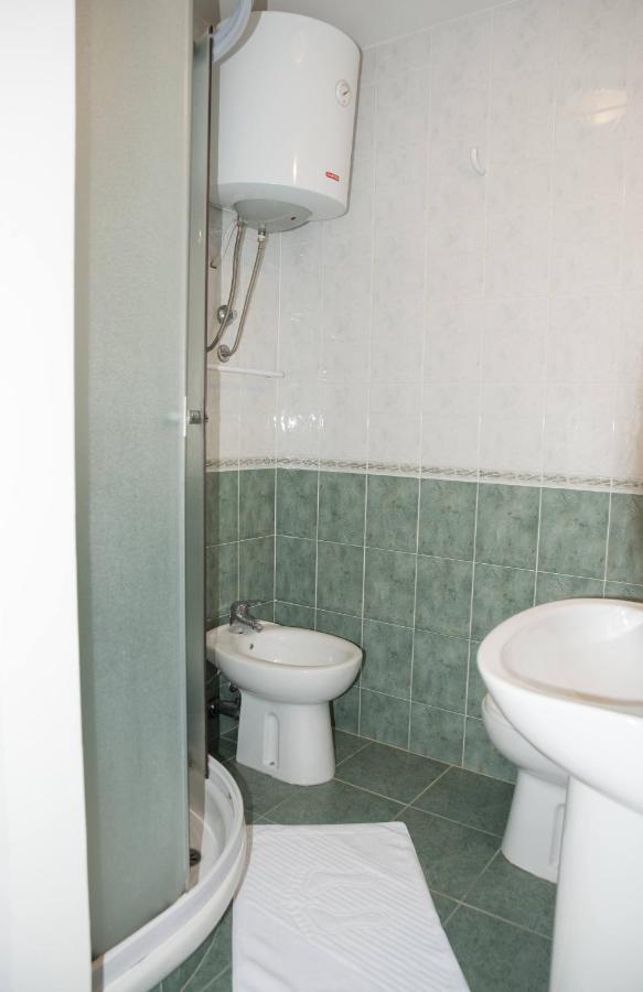 Apartments Kiki Дубровник Екстериор снимка